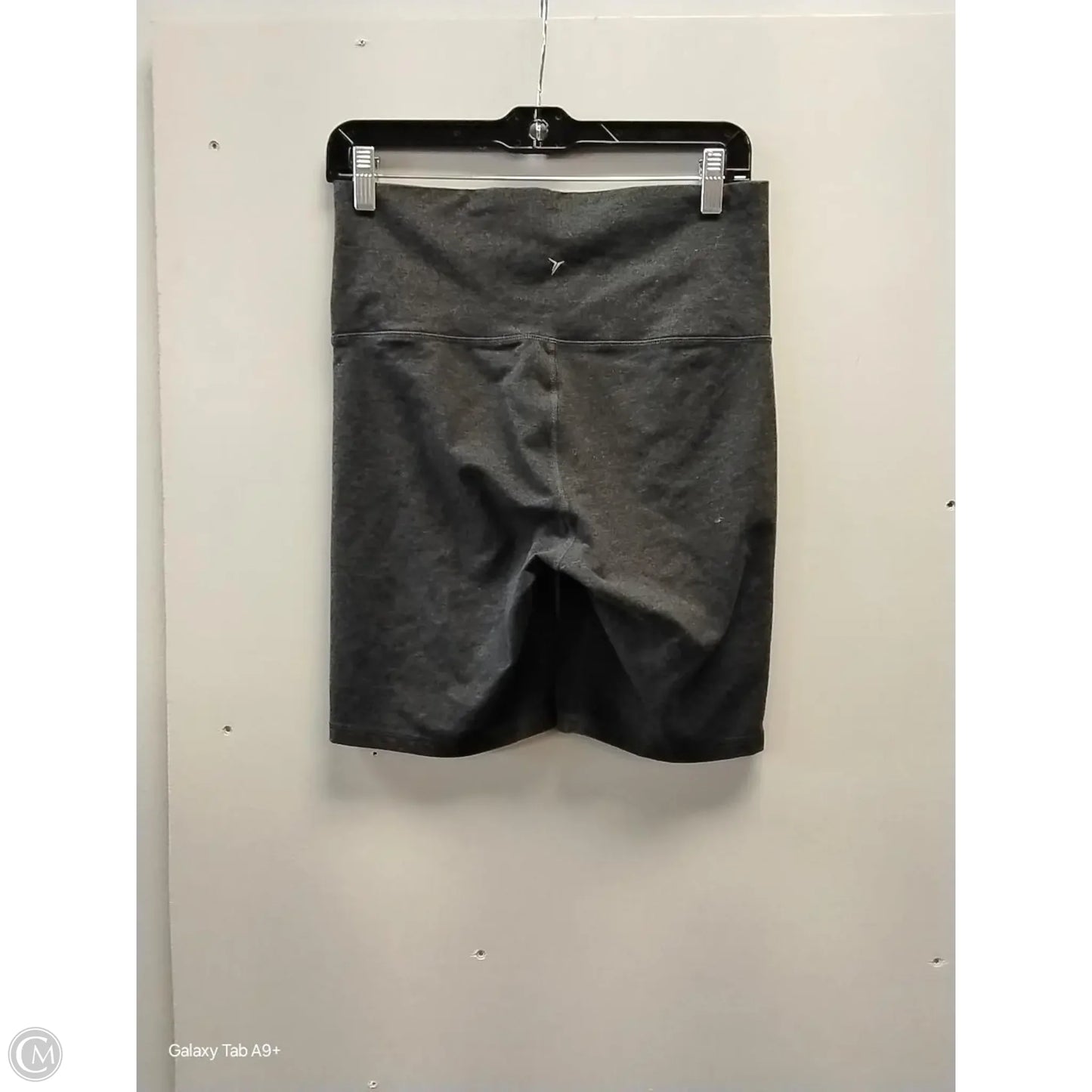 Athletic Shorts By Old Navy In Grey, Size: L