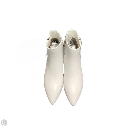 Boots Ankle Heels By Clothes Mentor In White, Size: 5.5