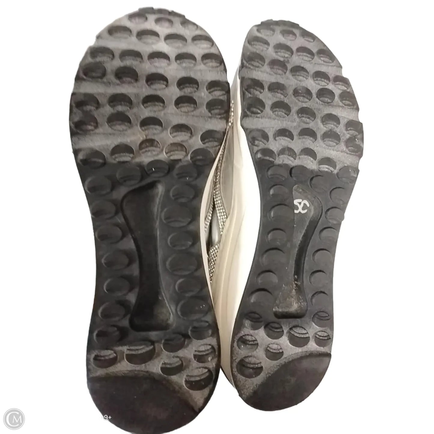 Shoes Sneakers By Steve Madden In Silver, Size: 5.5