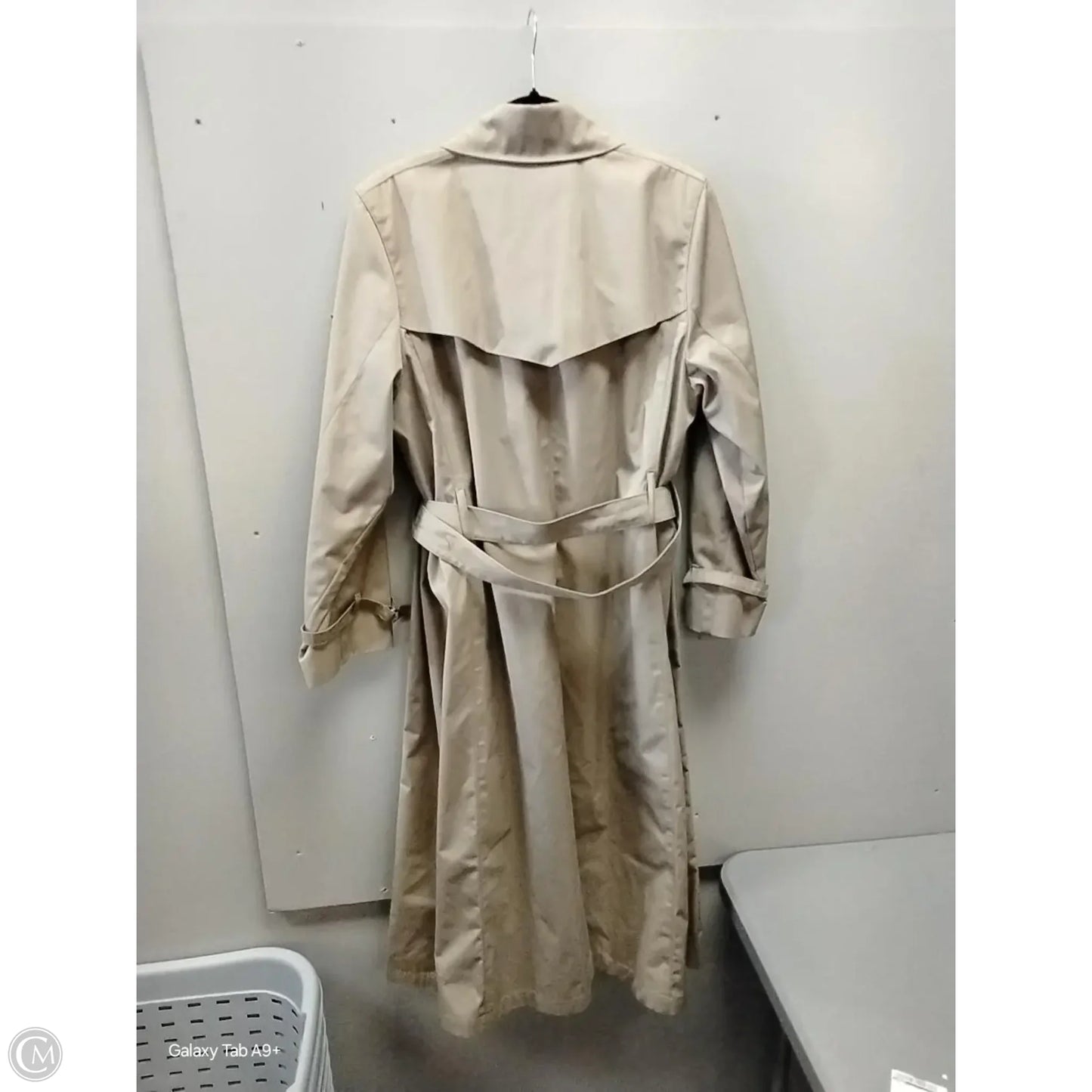 Coat Trench Coat By London In Beige, Size: L