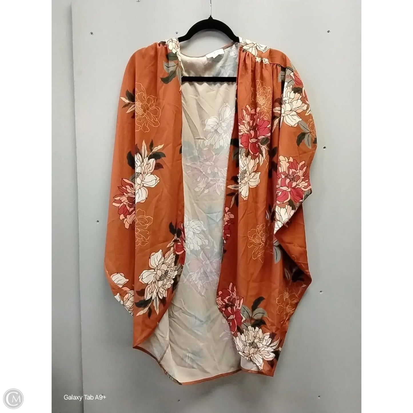 Shawl By Umgee In Floral Print, Size: L