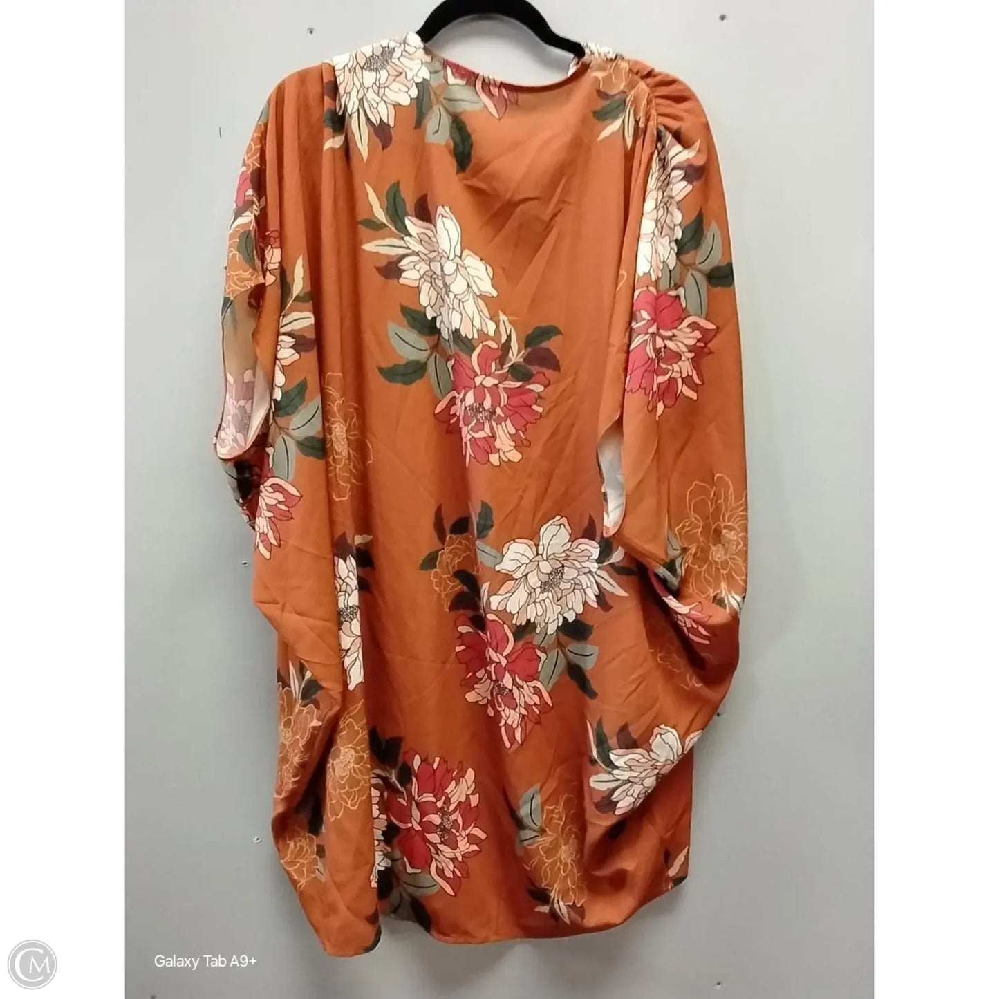 Shawl By Umgee In Floral Print, Size: L