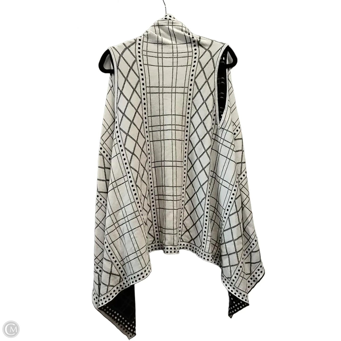 Shawl By Clothes Mentor In Black & White, Size: Onesize