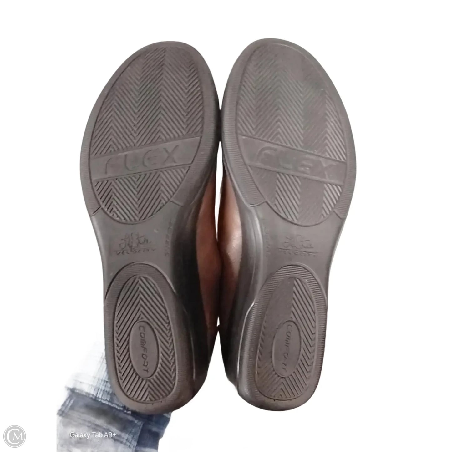 Shoes Flats By Clothes Mentor In Brown, Size: 6