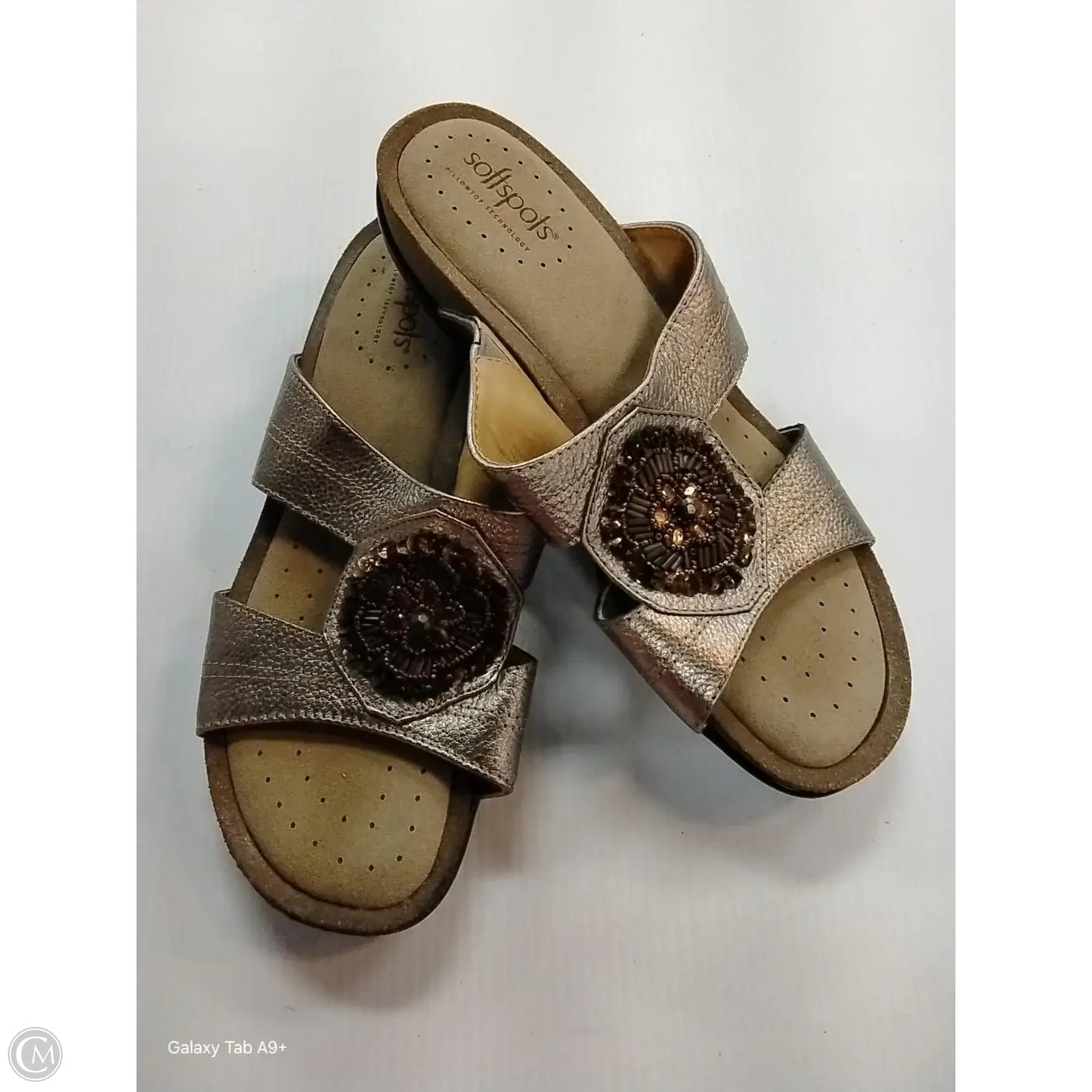Sandals Flats By Softspots In Brown, Size: 8.5