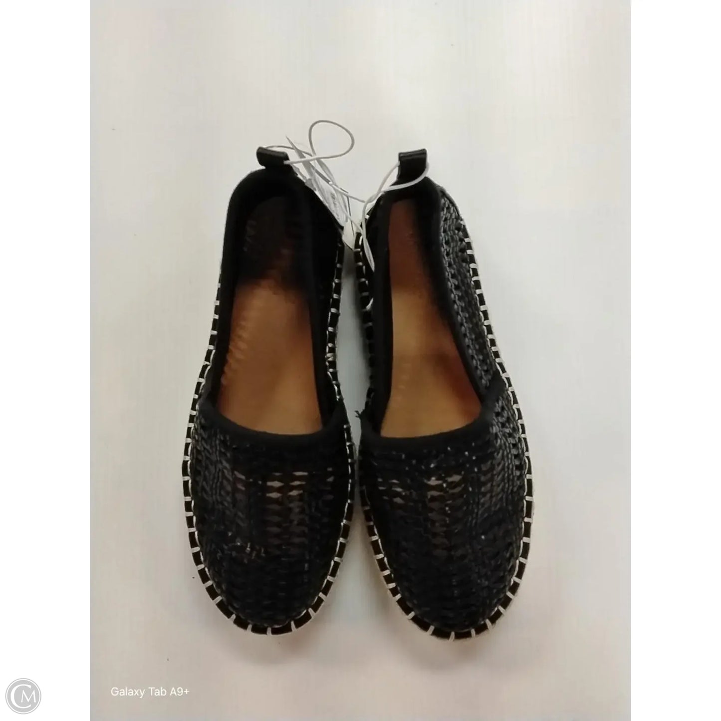 Sandals Flats By Universal Thread In Black, Size: 5