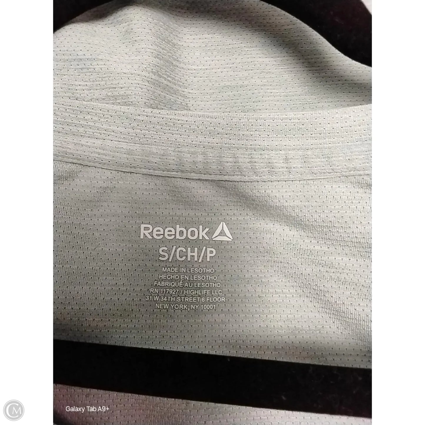 Athletic Top Long Sleeve Collar By Reebok In Blue, Size: S