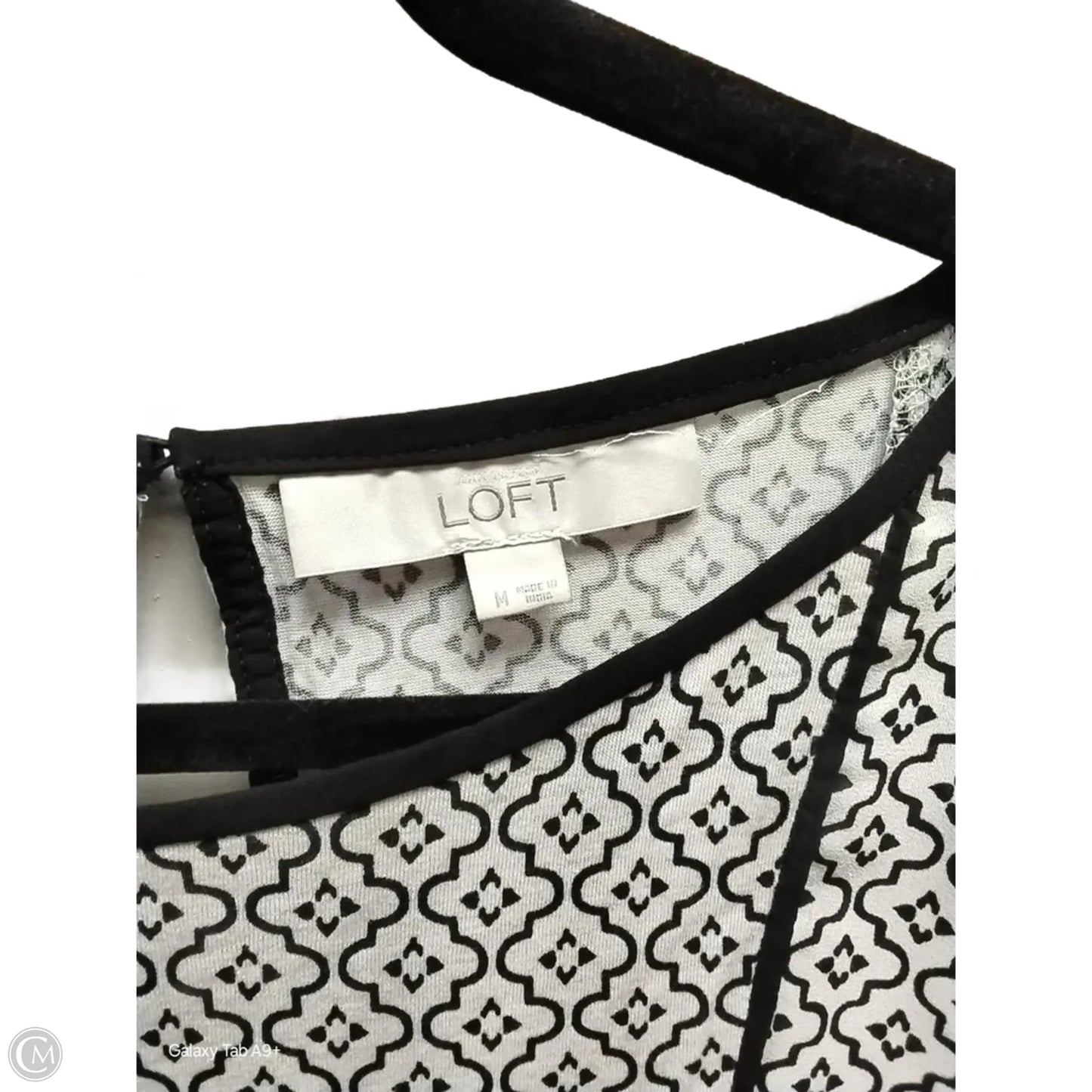 Blouse Long Sleeve By Loft In Geometric Pattern, Size: M