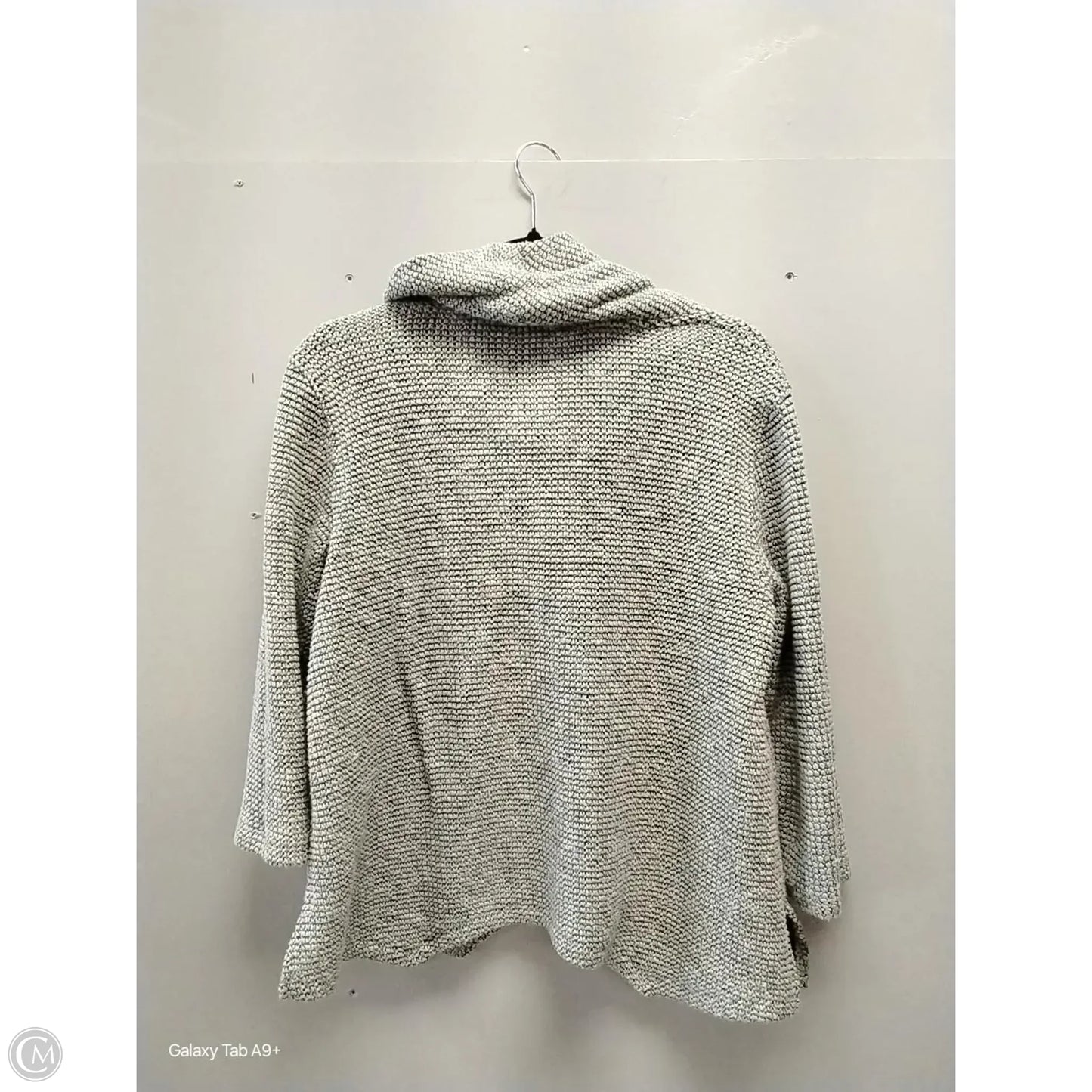 Sweater By Multiples In Grey, Size: Lp