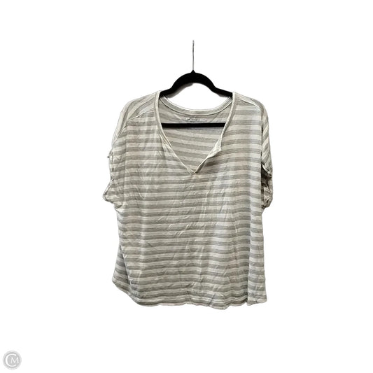 Top Short Sleeve By Lane Bryant In Striped Pattern, Size: 1x