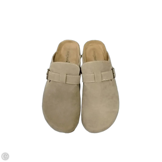 Shoes Flats By Clothes Mentor In Brown, Size: 8