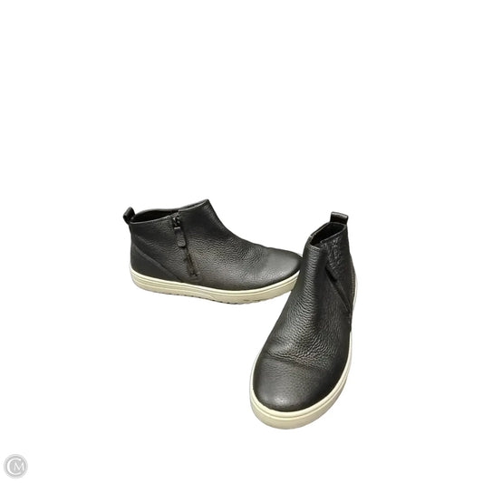 Boots Ankle Flats By Ecco In Black, Size: 7.5