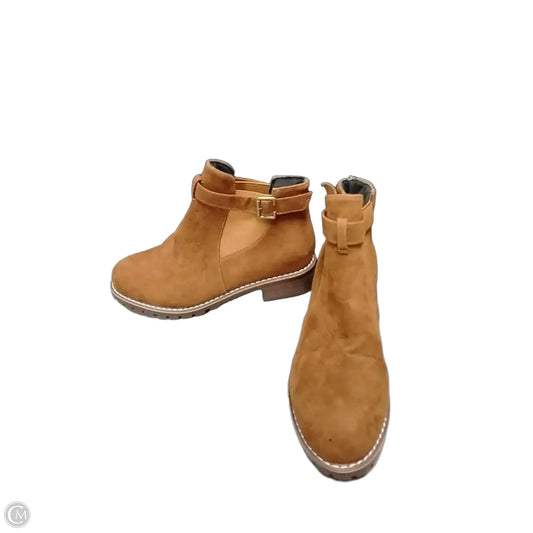 Boots Ankle Flats By Cme In Brown, Size: 10.5
