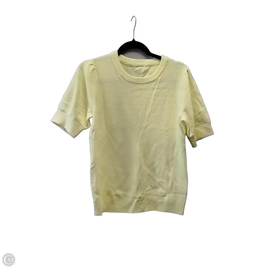Sweater Short Sleeve By Clothes Mentor In Yellow, Size: M