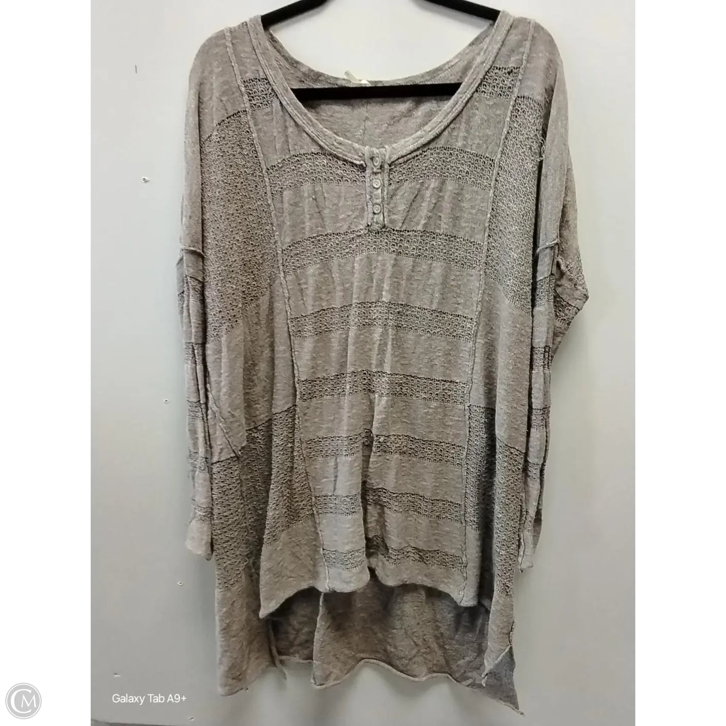 Top Long Sleeve By Free People In Brown, Size: M