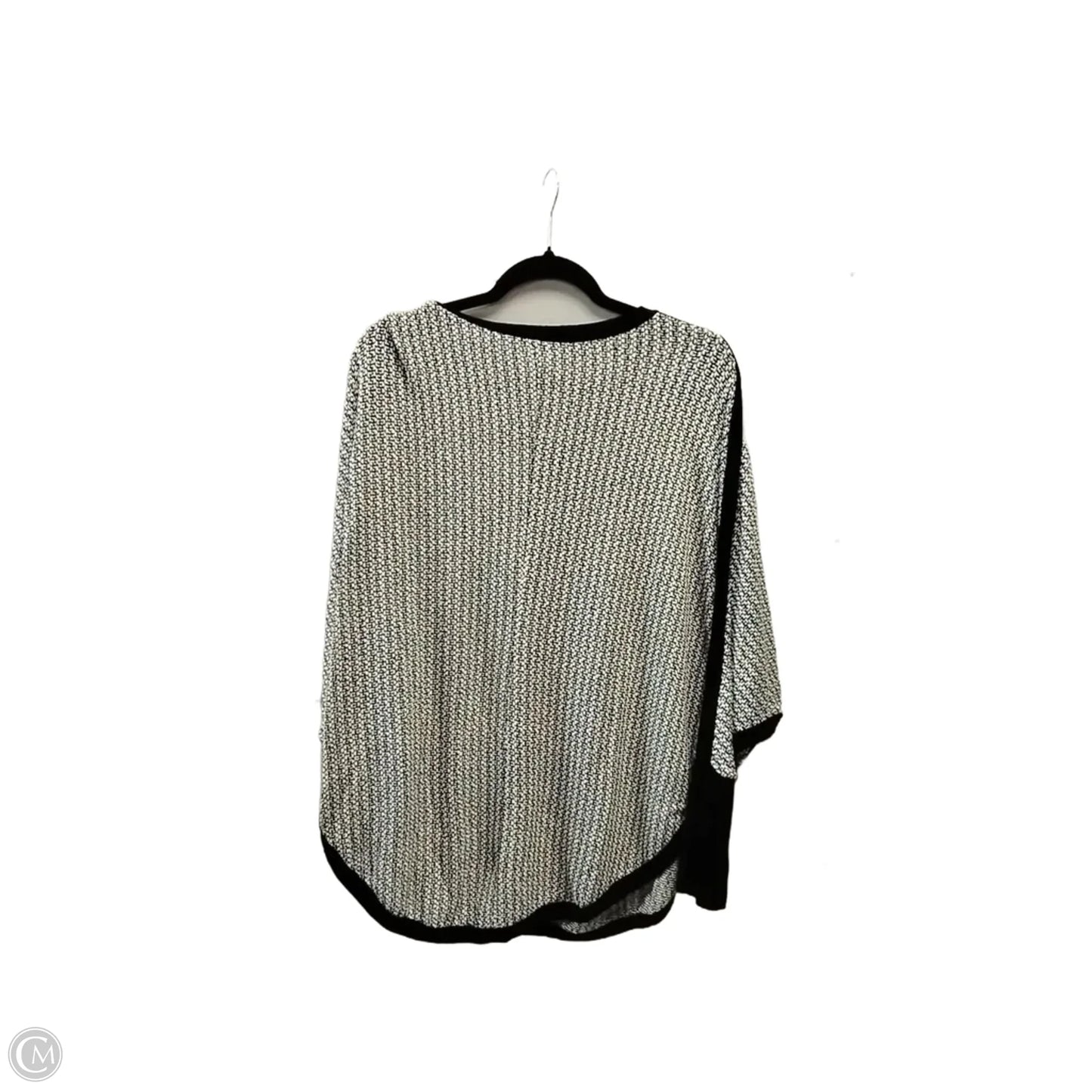 Sweater By Vocal In Black & White, Size: L