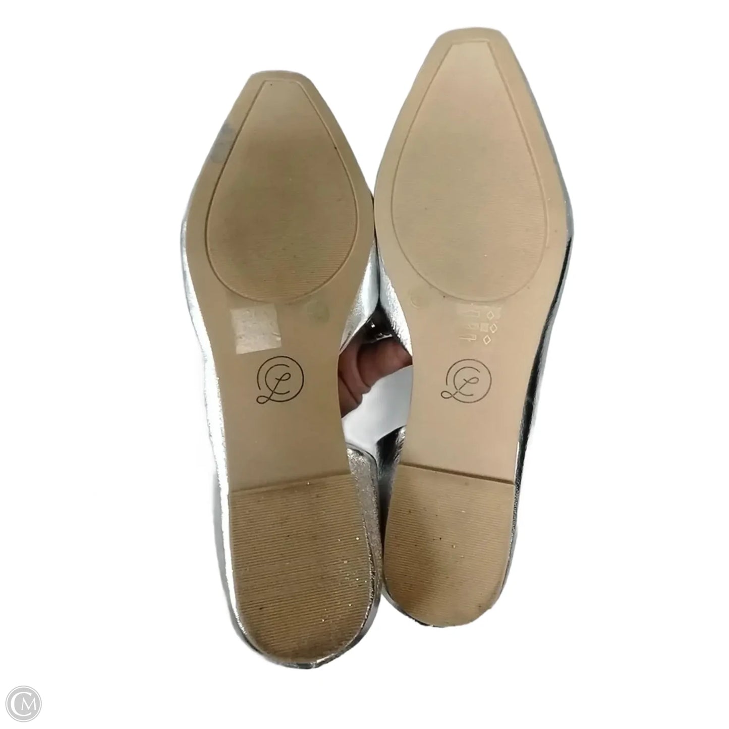 Shoes Flats By Chinese Laundry In Silver, Size: 11