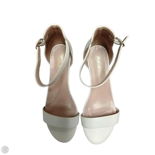Shoes Heels Block By Clothes Mentor In White, Size: 6