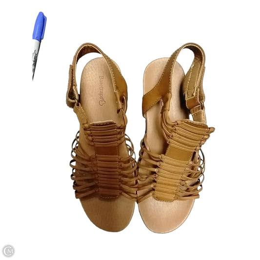 Sandals Flats By Bare Traps In Brown, Size: 7.5