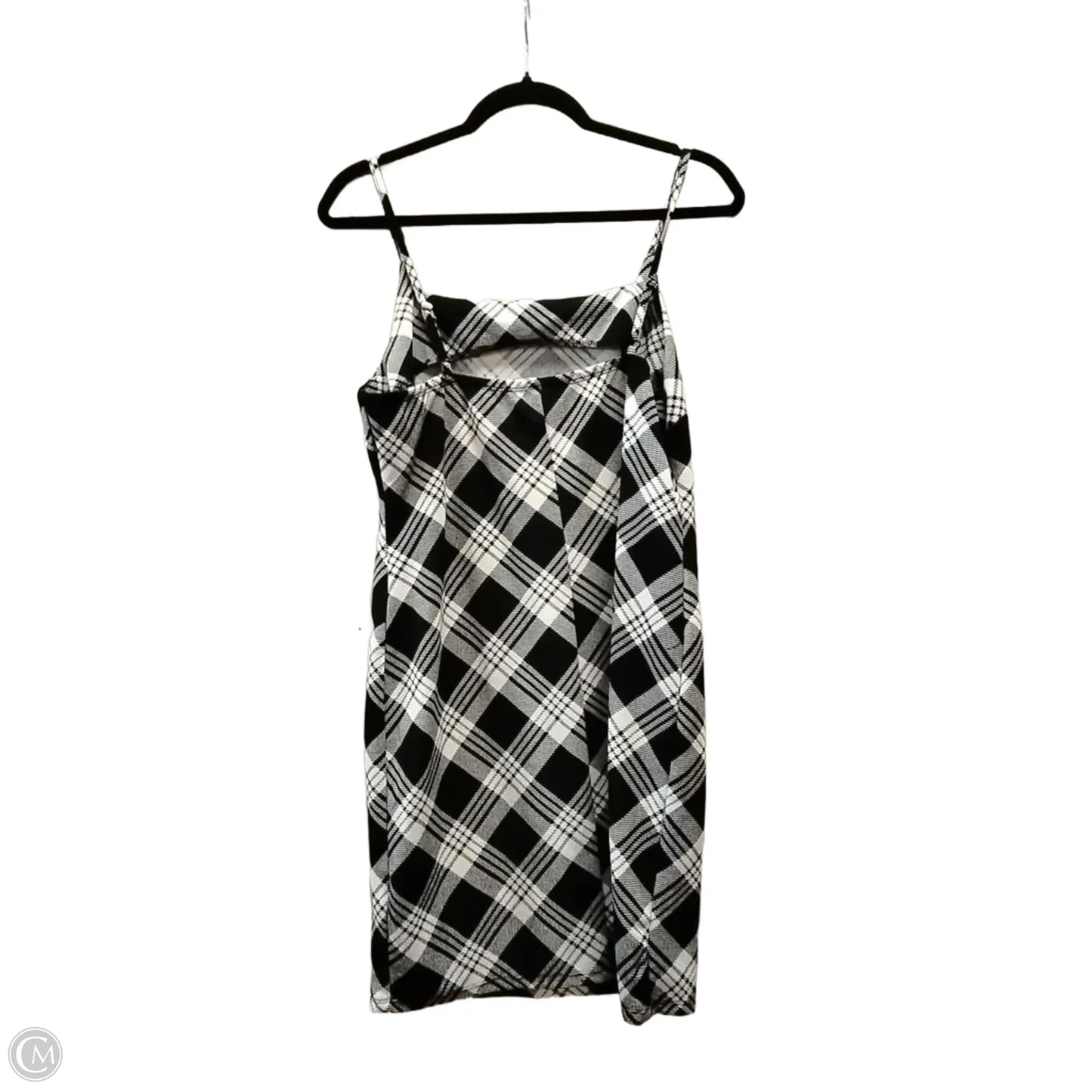 Dress Casual Short By No Boundaries In Black & White, Size: Xxl