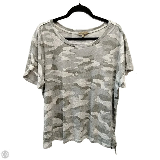 Top Short Sleeve By Democracy In Camouflage Print, Size: 1x
