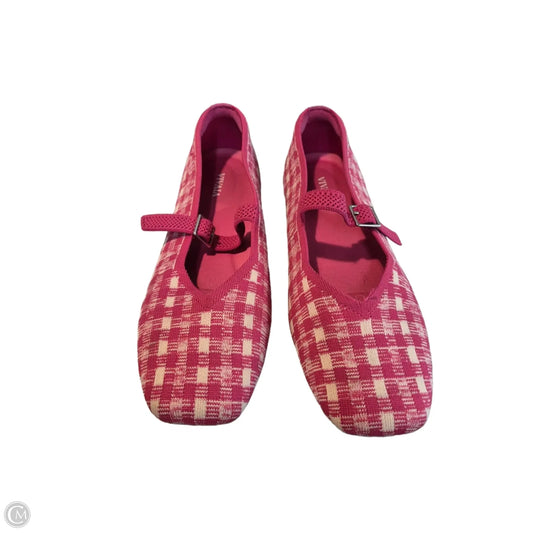 Shoes Flats By Vivaia In Pink & White, Size: 10.5