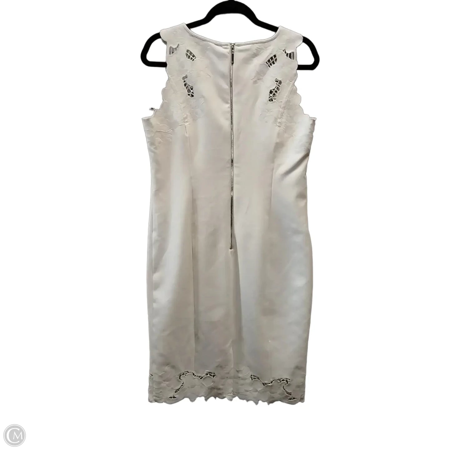Dress Casual Short By White House Black Market In White, Size: 12