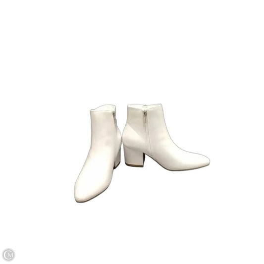 Boots Ankle Heels By Cme In White, Size: 6.5