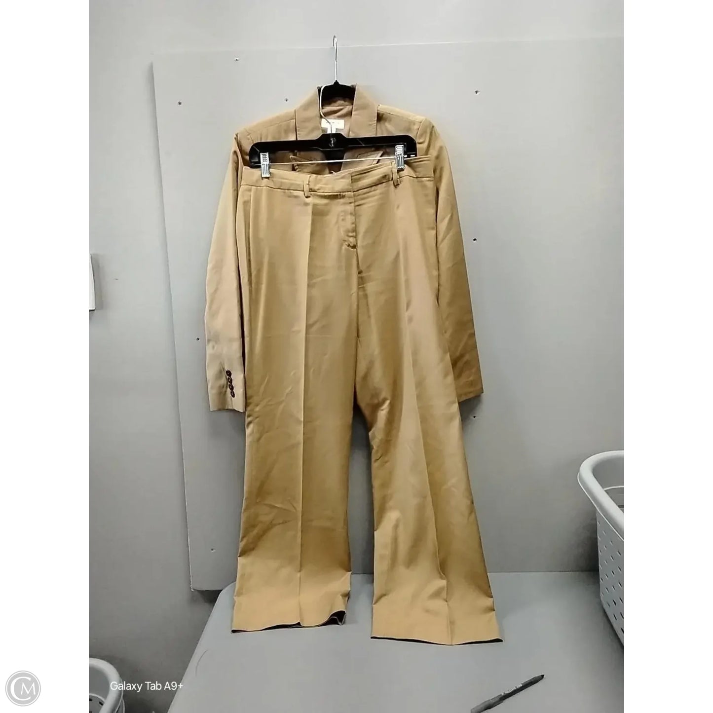 Pants Suit 2pc By Isaac Mizrahi In Brown, Size: 8
