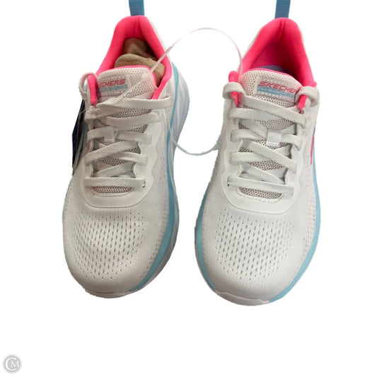 Shoes Athletic By Skechers In White, Size: 6