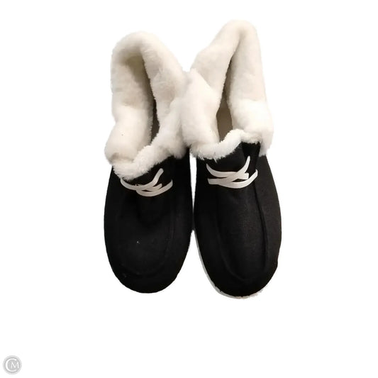 Slippers By Cmf In Black, Size: 10