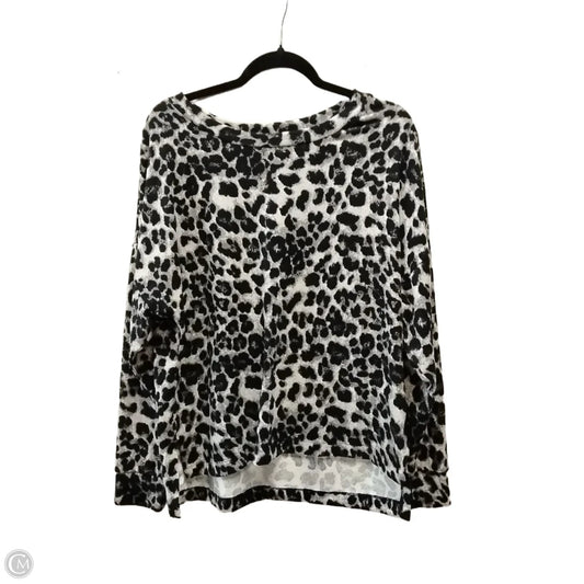 Top Long Sleeve By Clothes Mentor In Animal Print, Size: S
