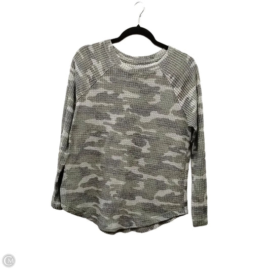 Top Long Sleeve By Clothes Mentor In Camouflage Print, Size: M