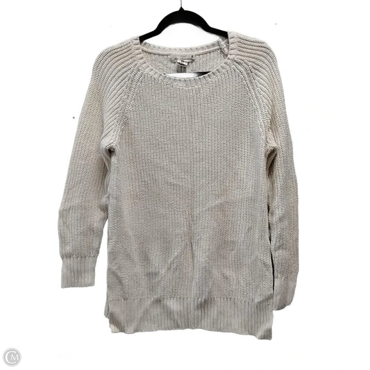 Sweater By Clothes Mentor In White, Size: M