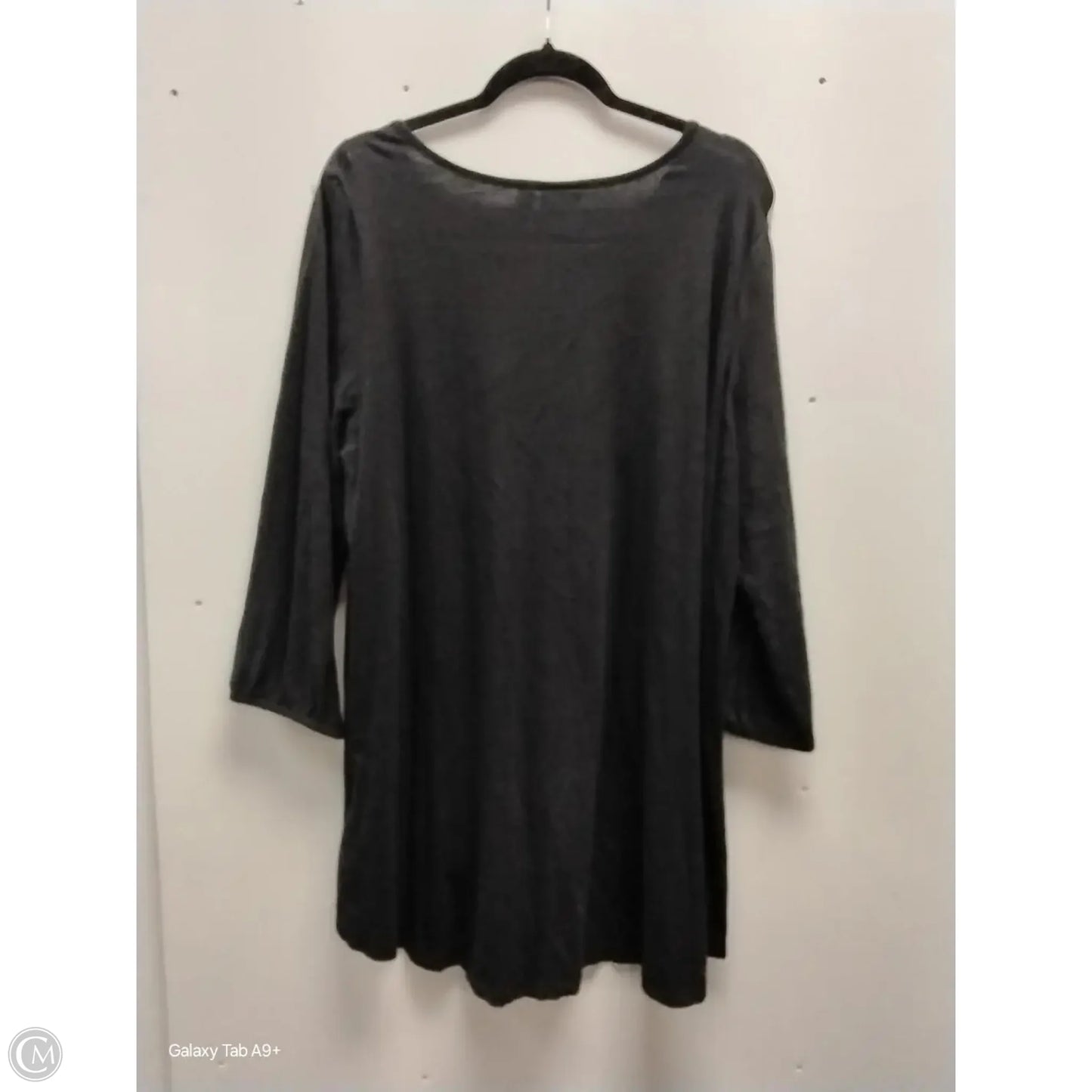 Top Long Sleeve By Logo In Black, Size: Xl