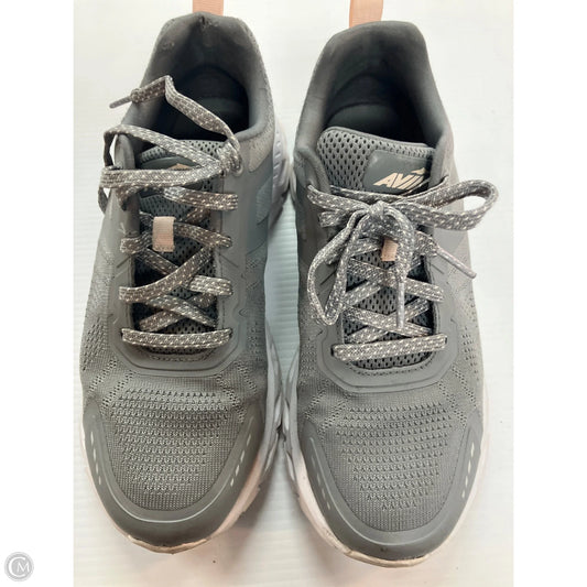 Shoes Athletic By Avia In Grey & White, Size: 8.5