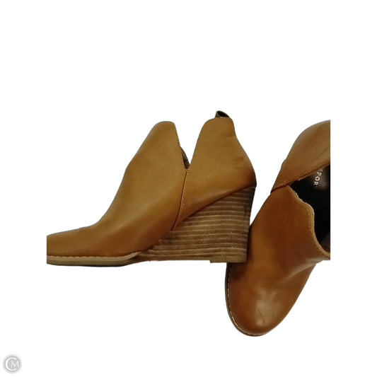 Boots Ankle Heels By Report In Brown, Size: 6