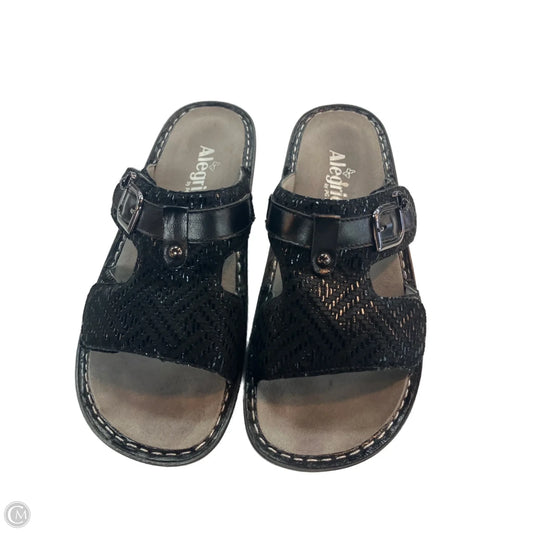 Sandals Flats By Pg In Black & Grey, Size: 7.5