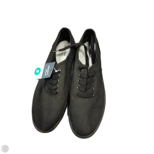 Shoes Sneakers By Universal Thread In Black, Size: 8