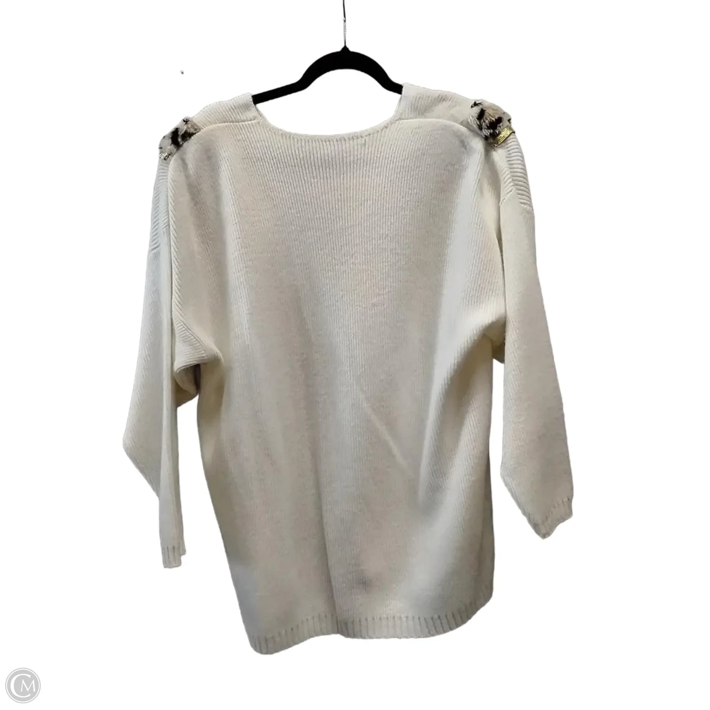 Sweater By Clothes Mentor In Cream, Size: Onesize