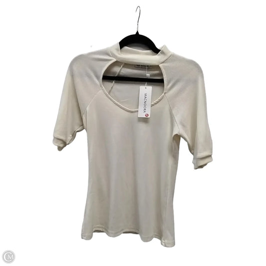 Blouse 3/4 Sleeve By Clothes Mentor In Cream, Size: S