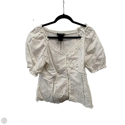 Blouse Short Sleeve By Clothes Mentor In White, Size: M