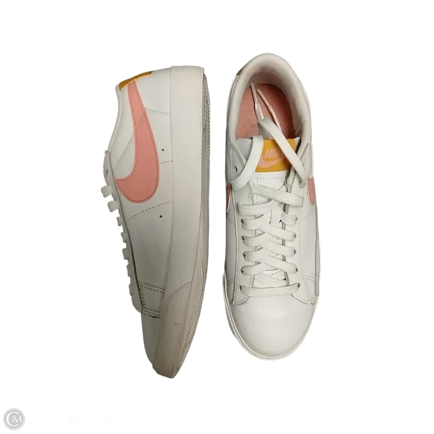 Shoes Sneakers By Nike In White, Size: 9