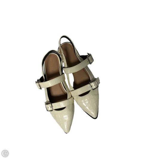 Shoes Flats By Old Navy In Cream, Size: 10