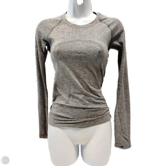 Athletic Top Long Sleeve Crewneck By Lululemon In Grey, Size: Xs