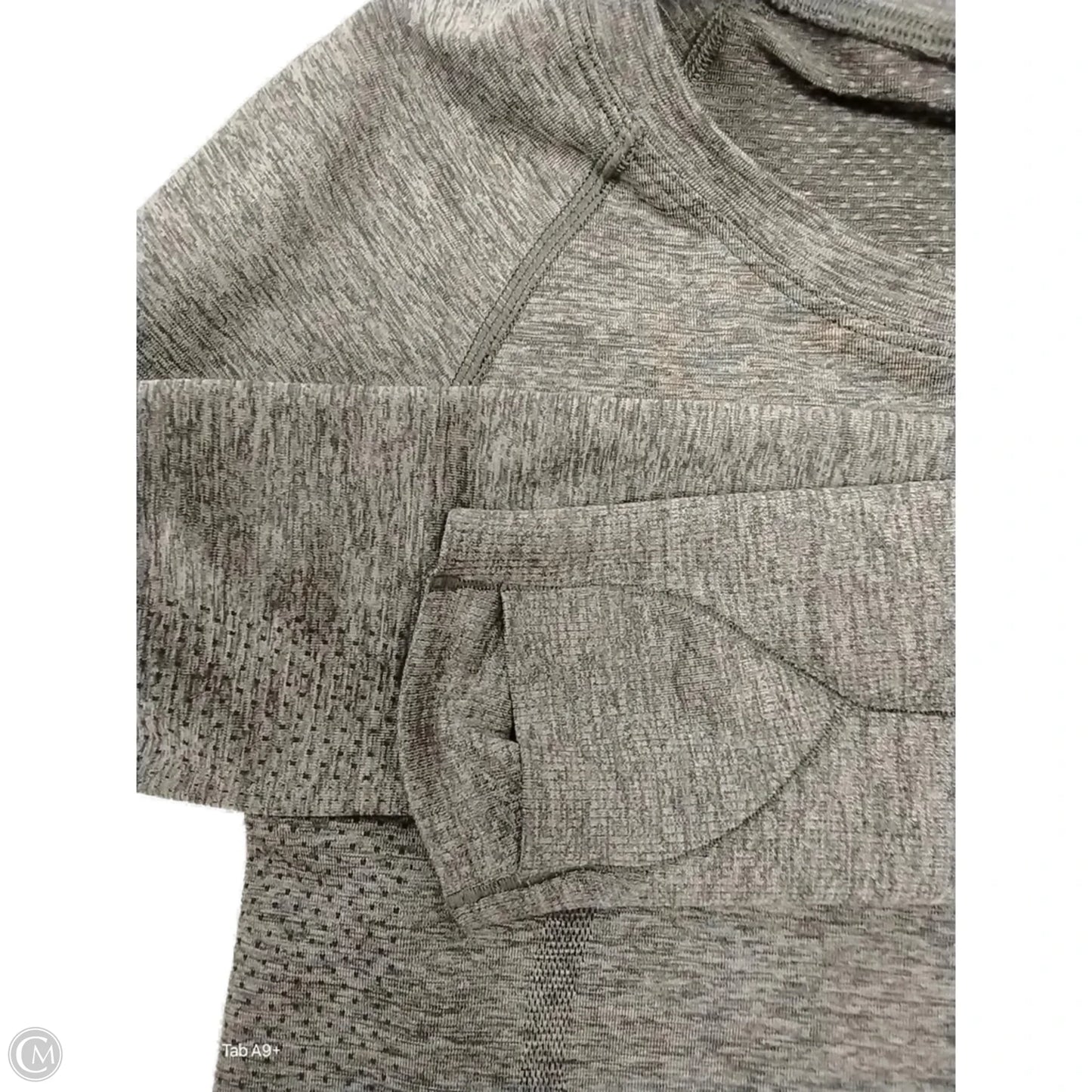 Athletic Top Long Sleeve Crewneck By Lululemon In Grey, Size: Xs