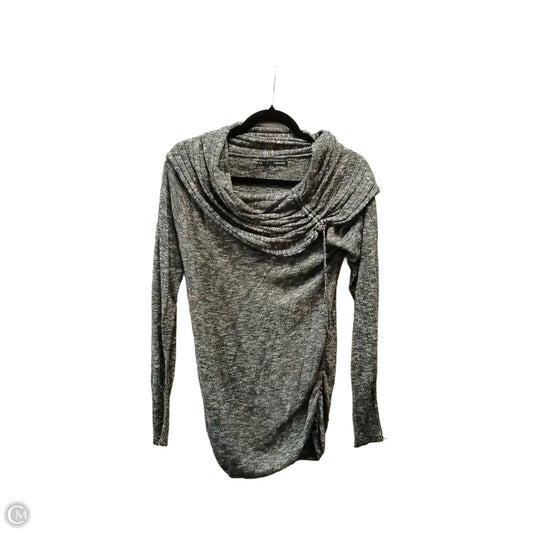 Top Long Sleeve By Maurices In Grey, Size: M
