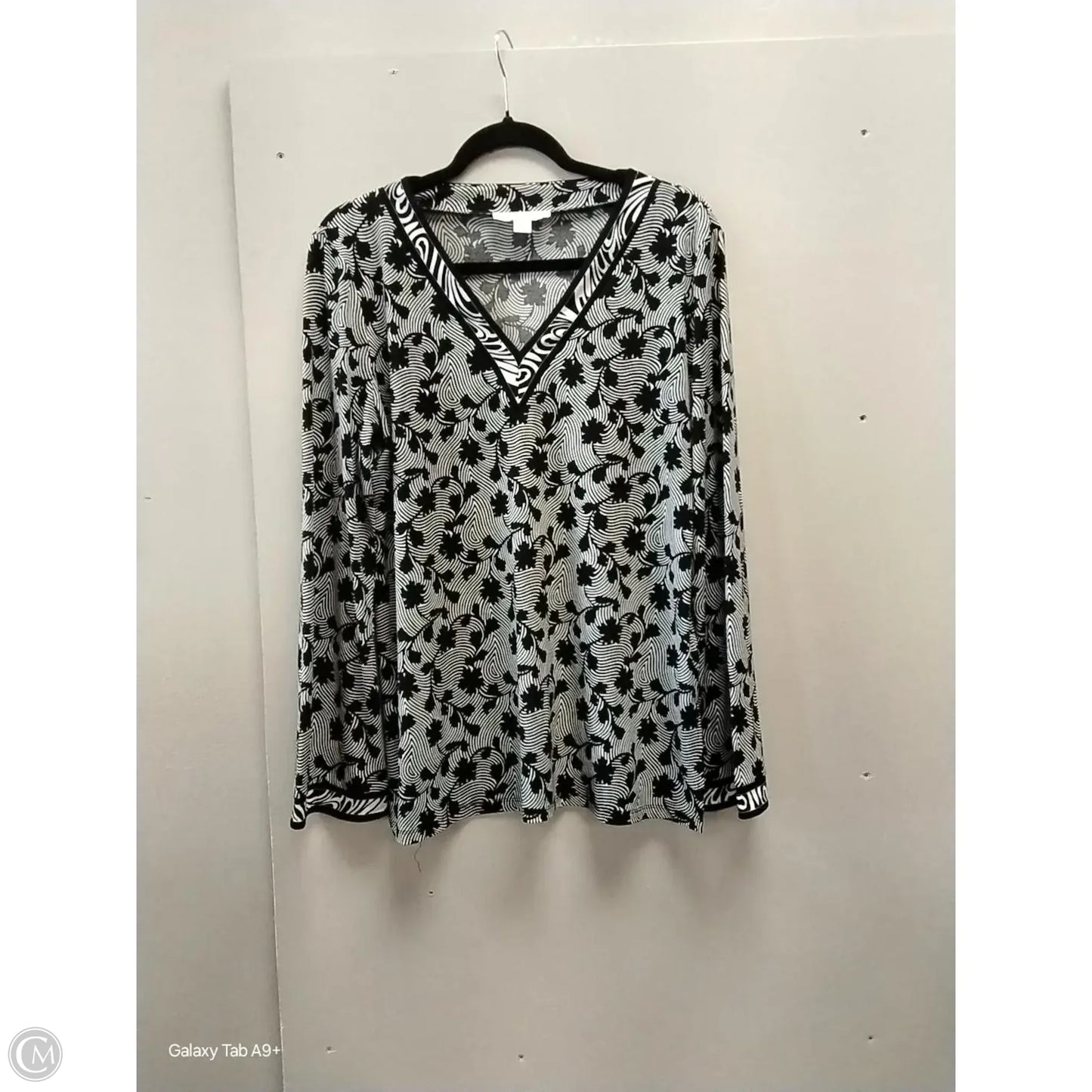Blouse Long Sleeve By Michael By Michael Kors In Black & White, Size: L