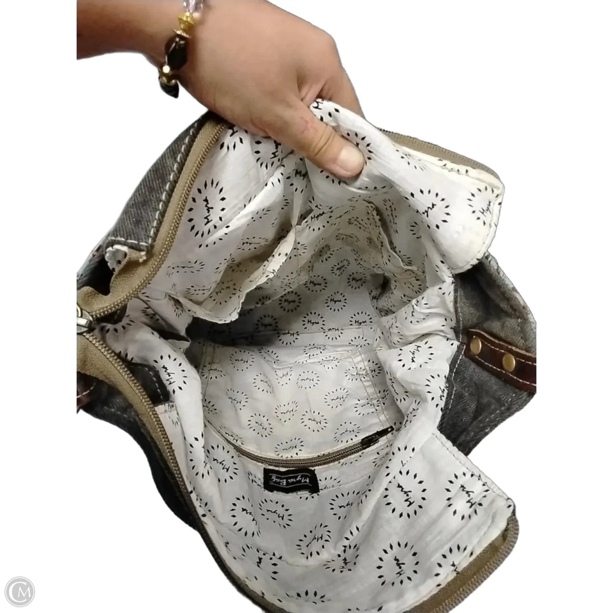 Handbag By Myra, Size: Medium
