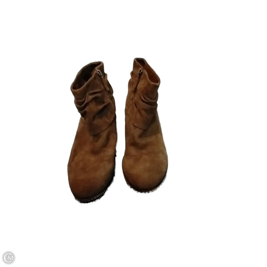 Boots Ankle Flats By Clothes Mentor In Brown, Size: 9